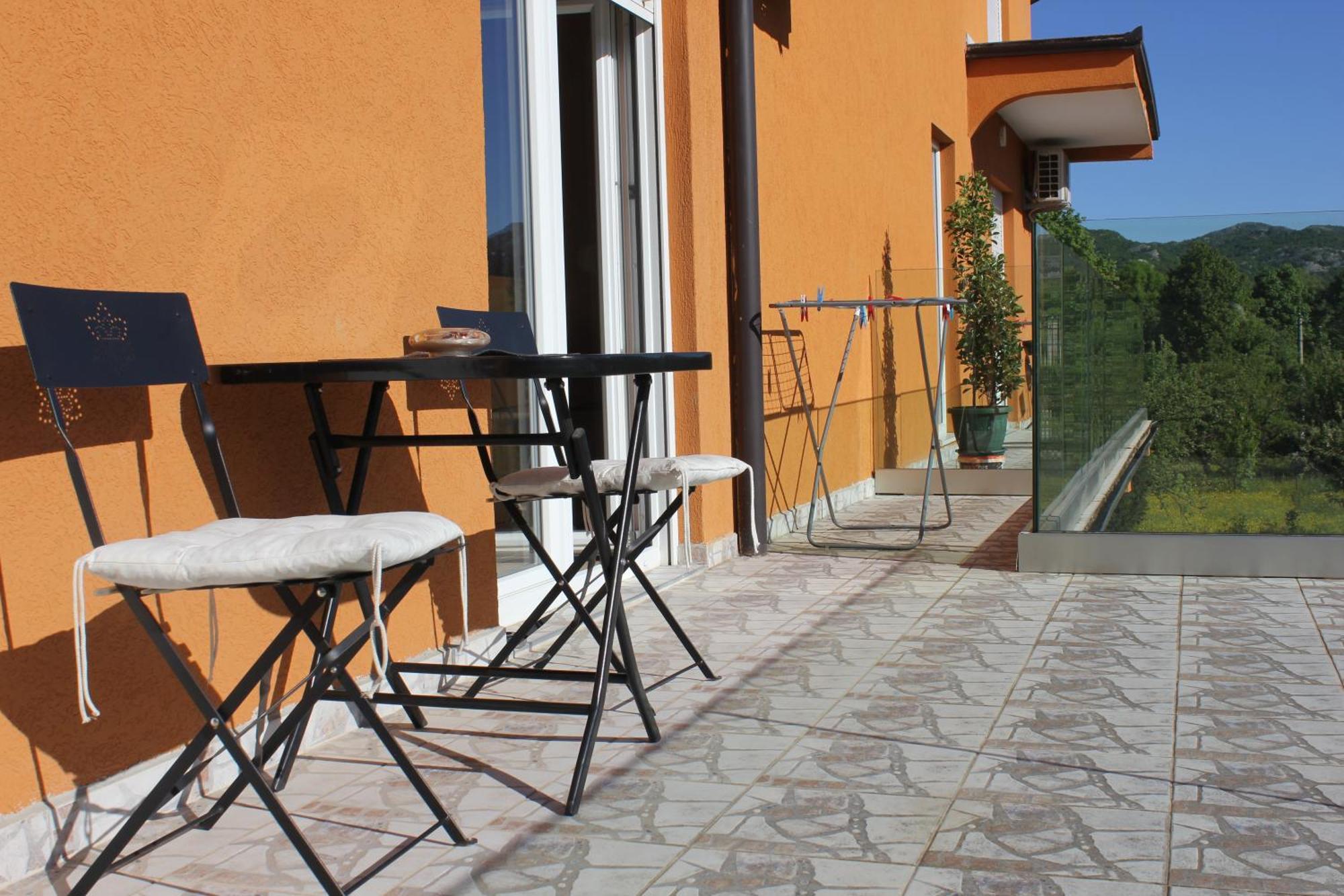 Apartments Kapisoda Cetinje Exteriör bild